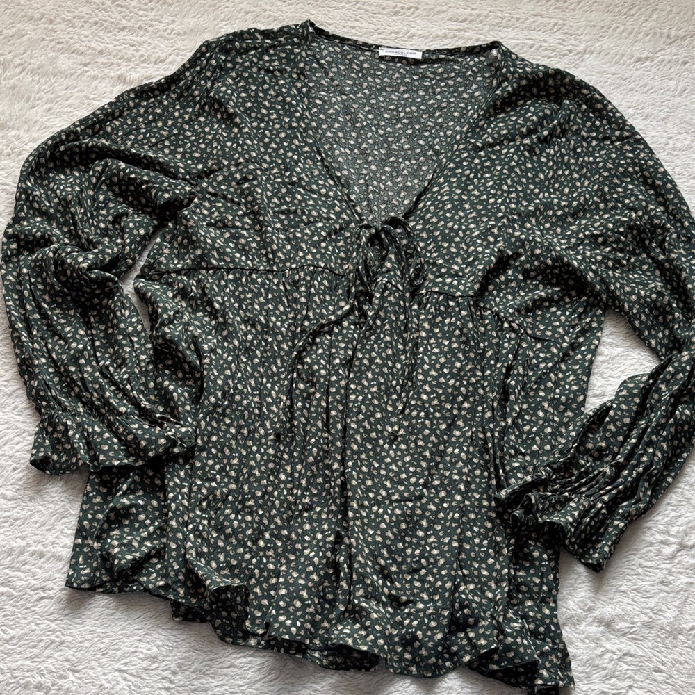 Chic Soul Dark Green Floral Tie-Front Blouse